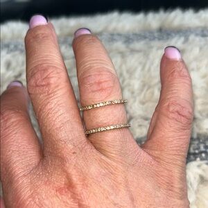 Elegant Gold Colored Double Band Ring